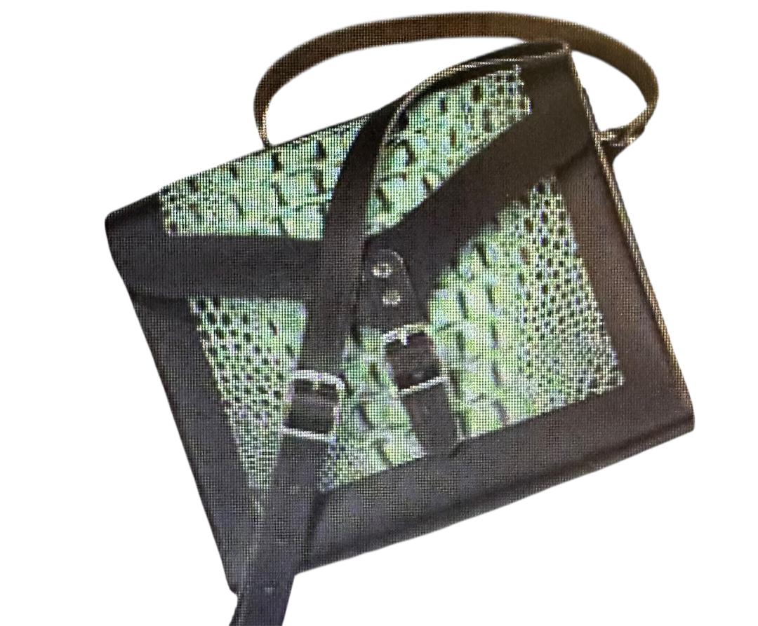 Free Pattern - Make a Gorgeous Turquoise Crocodile Leather Purse